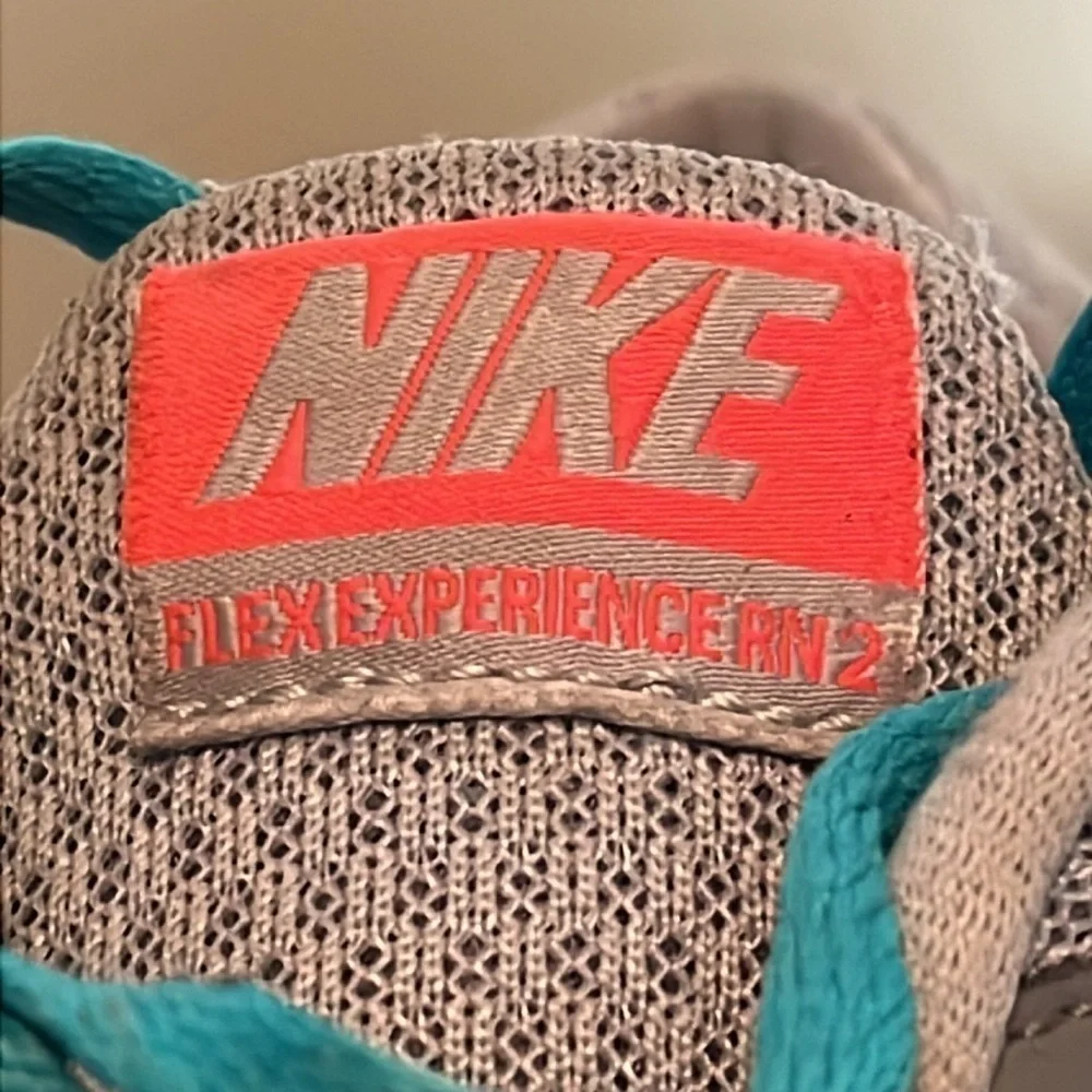 Nike Flex Experience RN 2 Running Shoes Womens 9.5 Gray Blue Sneakers
